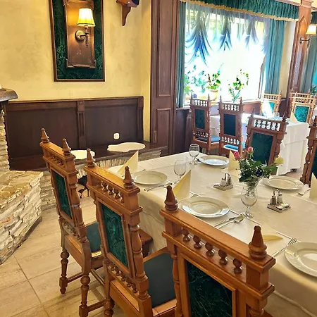 Kikelet Club Szálloda 3*