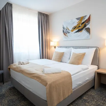 Kikelet Club 3* Miskolc
