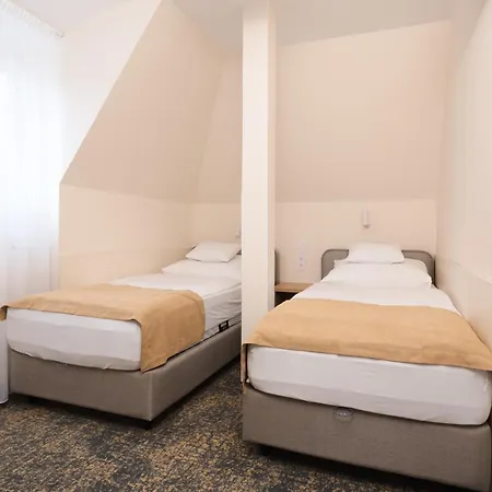 Kikelet Club Hotel 3*