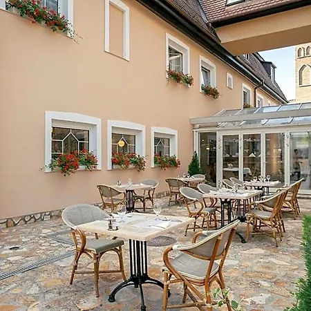 Kikelet Club 3* ميسكولك